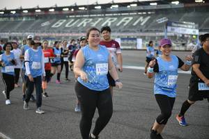 BIB: 511, 51238, 83377
                            <button type="button" onclick="openModal(10466103)" class="btn btn-primary btn-sm float-right btn-popup" data-toggle="modal" data-target=".modal-high-quality">
                        <i class="fas fa-shopping-cart"></i> Add to Cart
                    </button>
                                            <button type="button" onclick="isThisMe(10466103, true)" class="btn btn-success btn-sm float-right btn-popup btn-isme hidden" data-toggle="tooltip" data-placement="bottom" title="นี่คือรูปของคุณใช่ไหม คลิกที่นี่เพื่อเอาเข้าอัลบั้ม">
                        <i class="fas fa-plus"></i> Add to album
                    </button>
                    <button type="button" onclick="isThisMe(10466103, false)" class="btn btn-warning btn-sm float-right btn-popup btn-isnotme hidden">
                        <i class="fas fa-ban"></i> Remove from album
                    </button>